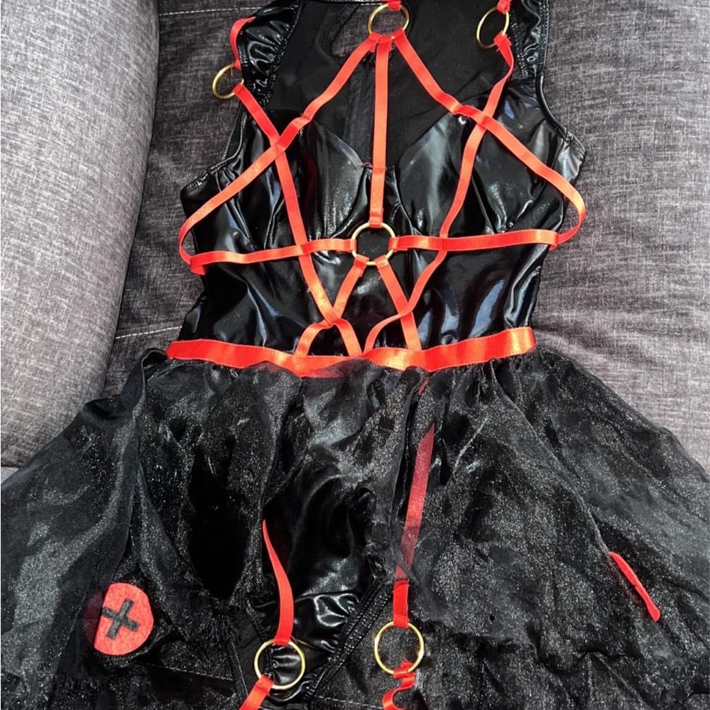 Costumes-30$ - Picture 1 of 1